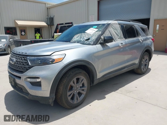 2024 Ford Explorer XLT with VIN 1FMSK7DH6RGA72848, listed as a IAAI auction lot 42339090 with 21,366 mi miles and . Bid and sale history available at DreamBid. Image 2.