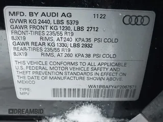 2023 Audi Q5 Premium Plus with VIN WA1BBAFY4P2067571, listed as a IAAI auction lot 41497906 with 21,713 mi miles and . Bid and sale history available at DreamBid. Image 9.