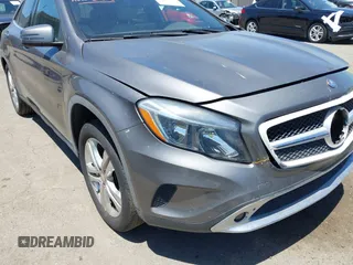 2017 Mercedes-Benz GLA 250 z VIN WDCTG4EB6HJ303262, wystawiony jako IAAI lot #42236512 z przebiegiem 59 681 mil mil oraz . Historia ofert i sprzedaży dostępna na DreamBid. Obrazek 18.