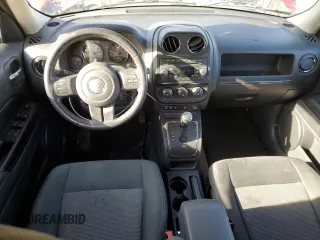 2012 Jeep Patriot Latitude with VIN 1C4NJRFB1CD689804, listed as a Copart auction lot 47253525 with 82,750 mi miles and Salvage Title. Bid and sale history available at carsss.com. Image 8.