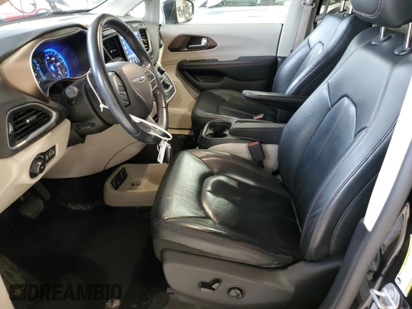 2017 Chrysler Pacifica Touring L with VIN 2C4RC1BG7HR608310, listed as a Copart auction lot 55654555 with 96,763 mi miles and Salvage Title. Bid and sale history available at DreamBid. Image 7.