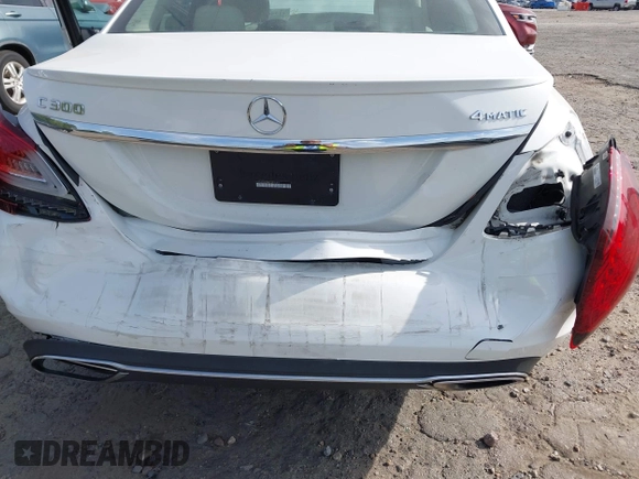 2019 Mercedes-Benz C 300 with VIN 55SWF8EB8KU293103, listed as a IAAI auction lot 41946778 with 47,993 mi miles and . Bid and sale history available at carsss.com. Image 6.