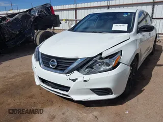 2017 Nissan Altima SR z VIN 1N4AL3AP4HN349577, wystawiony jako IAAI lot #41651995 z przebiegiem 119 180 mil mil oraz . Historia ofert i sprzedaży dostępna na DreamBid. Obrazek 6.