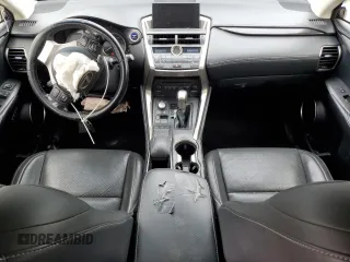 2017 Lexus NX 300h z VIN JTJBJRBZ2H2065807, wystawiony jako Copart lot #60371945 z przebiegiem 183 250 mil mil oraz Szkoda całkowita • Salvage title. Historia ofert i sprzedaży dostępna na DreamBid. Obrazek 8.