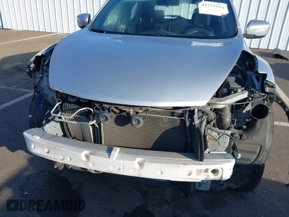 2015 Nissan Juke SV with VIN JN8AF5MV9FT553005, listed as a IAAI auction lot 41731884 with 70,698 mi miles. Bid and sale history available at carsss.com. Image 6.