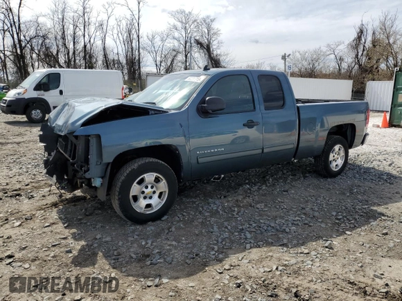 2010 Chevrolet Silverado 1500 LT with VIN 1GCSCSE01AZ106636, listed as a Copart auction lot 50235315 with 80,649 mi miles and Salvage Title. Bid and sale history available at DreamBid. Image 1.