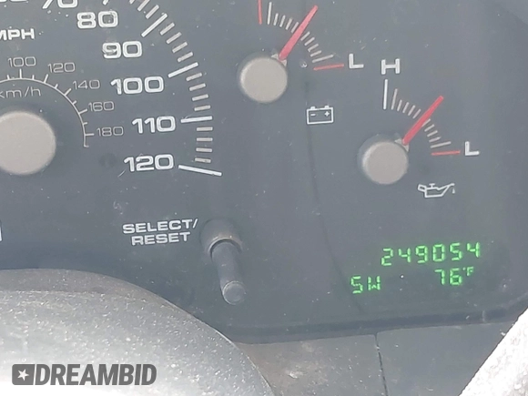 2004 Ford Expedition Special Service with VIN 1FMPU16L54LB03778, listed as a IAAI auction lot 42148494 with 249,054 mi miles and . Bid and sale history available at DreamBid. Image 14.