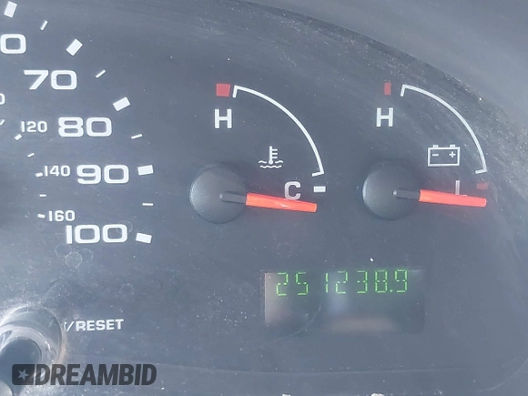 2006 Ford Econoline Cargo with VIN 1FTRE14W46HA46504, listed as a IAAI auction lot 41381776 with 251,238 mi miles and . Bid and sale history available at DreamBid. Image 7.