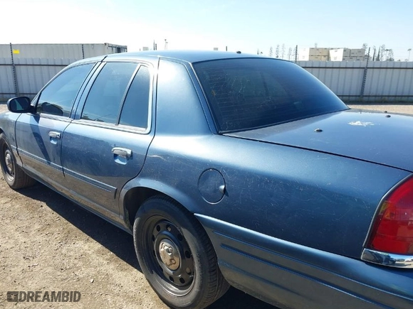 2008 Ford Police Interceptor with VIN 2FAFP71V18X119834, listed as a IAAI auction lot 41867095 with 219,780 mi miles. Bid and sale history available at carsss.com. Image 15.