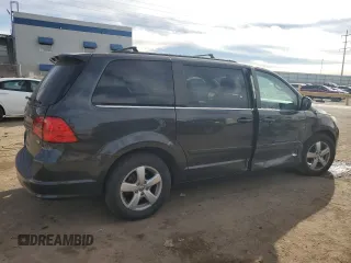 2011 Volkswagen Routan SE with VIN 2V4RW3DGXBR642528, listed as a Copart auction lot 45082055 with 167,067 mi miles and Salvage title. Bid and sale history available at DreamBid. Image 3.
