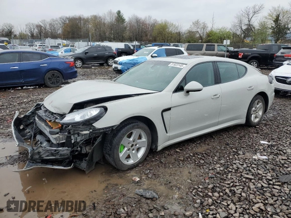 2015 Porsche Panamera 4 z VIN WP0AA2A72FL000789, wystawiony jako Copart lot #51923145 z przebiegiem 138 411 mil mil oraz Szkoda całkowita • Salvage title. Historia ofert i sprzedaży dostępna na DreamBid. Obrazek 1.