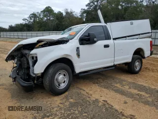 2022 Ford F-250 XL z VIN 1FTBF2A60NEF14656, wystawiony jako Copart lot #81532614 z przebiegiem Nie podano mil oraz Nie do naprawy • Non repairable. Historia ofert i sprzedaży dostępna na DreamBid. Obrazek 1.