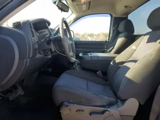 2011 Chevrolet Silverado 1500 LT with VIN 1GCNKSE03BZ281925, listed as a Copart auction lot 85048334 with 213,441 mi miles and Salvage Title. Bid and sale history available at DreamBid. Image 7.