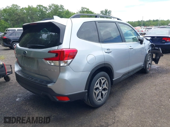 2020 Subaru Forester Premium z VIN JF2SKAJC1LH457523, wystawiony jako IAAI lot #42304635 z przebiegiem 30 390 mil mil oraz . Historia ofert i sprzedaży dostępna na DreamBid. Obrazek 4.