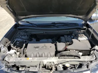 2020 Mitsubishi Outlander SE with VIN JA4AD3A33LZ046810, listed as a Copart auction lot 57173045 with 167,954 mi miles and Salvage title. Bid and sale history available at DreamBid. Image 12.