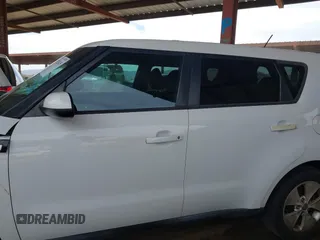 2016 Kia Soul with VIN KNDJN2A21G7263536, listed as a IAAI auction lot 41723415 with 82,764 mi miles. Bid and sale history available at carsss.com. Image 15.