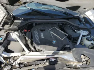 2019 BMW X4 M40i z VIN 5UXUJ5C57KLJ63215, wystawiony jako Copart lot #55150835 z przebiegiem Nie podano mil oraz Szkody całkowita. Historia ofert i sprzedaży dostępna na DreamBid. Obrazek 12.
