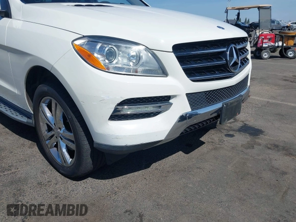 2013 Mercedes-Benz M 350 with VIN 4JGDA5HB9DA110185, listed as a IAAI auction lot 42563832 with 125,340 mi miles and . Bid and sale history available at DreamBid. Image 18.