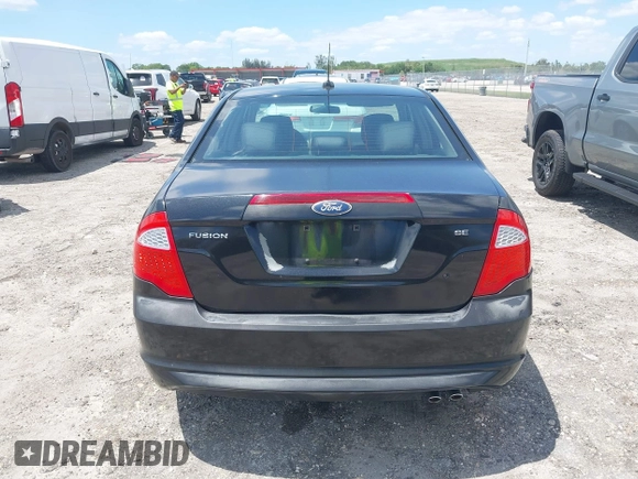 2011 Ford Fusion SE with VIN 3FAHP0HA7BR203021, listed as a IAAI auction lot 42046472 with 155,293 mi miles. Bid and sale history available at carsss.com. Image 16.