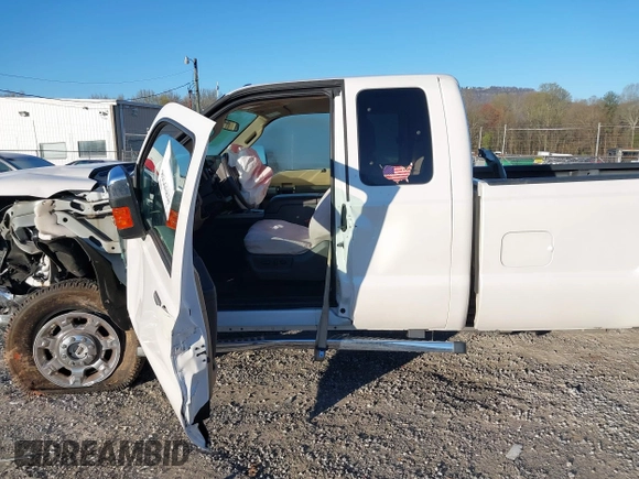 2016 Ford Super Duty F-250 SRW XLT with VIN 1FT7X2B69GEB82415, listed as a IAAI auction lot 41839758 with 45,000 mi miles. Bid and sale history available at carsss.com. Image 14.