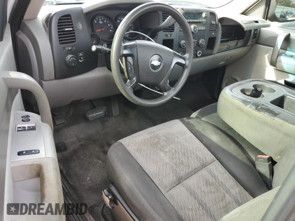 2009 Chevrolet Silverado 1500 Work Truck with VIN 1GCEC14XX9Z220992, listed as a Copart auction lot 83020804 with 254,348 mi miles and Clean Title. Bid and sale history available at DreamBid. Image 8.