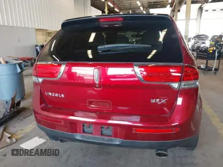 2013 Lincoln MKX with VIN 2LMDJ6JK2DBL05828, listed as a IAAI auction lot 41871126 with 97,094 mi miles. Bid and sale history available at carsss.com. Image 17.