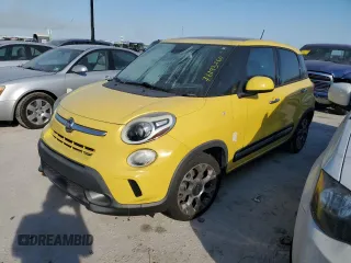 2014 FIAT 500L Trekking with VIN ZFBCFADH8EZ013585, listed as a Copart auction lot 76193764 with 0 mi miles and Salvage Title. Bid and sale history available at carsss.com. Image 1.