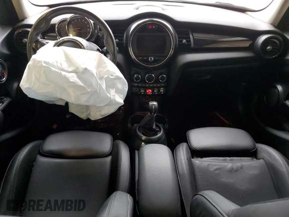 2021 MINI Hardtop 4 Door Cooper S с VIN WMWXU9C04M2M96933, выставлен на аукционе Copart как лот 80886524 с пробегом 60 746 миль миль и Списание • Salvage title. История ставок и продаж доступна на DreamBid. Изображение 8.