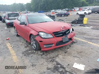 2013 Mercedes-Benz C 250 с VIN WDDGJ4HB7DG051801, выставлен на аукционе IAAI как лот 42419210 с пробегом 78 241 миль миль и . История ставок и продаж доступна на DreamBid. Изображение 1.