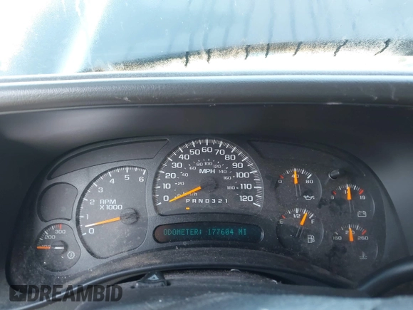 2007 Chevrolet Silverado 1500HD LT1 z VIN 1GCGC13U17F197536, wystawiony jako IAAI lot #42167105 z przebiegiem 177 604 mil mil oraz . Historia ofert i sprzedaży dostępna na DreamBid. Obrazek 7.