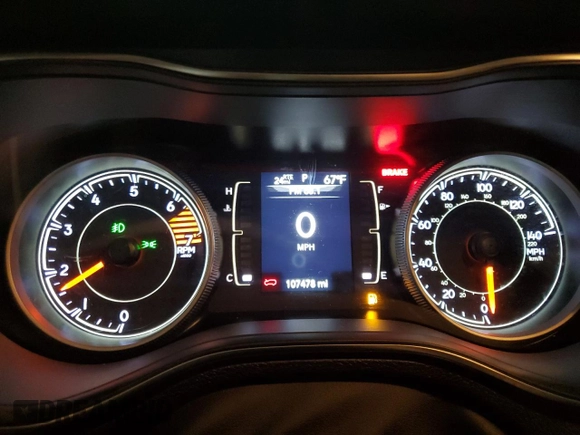 2019 Jeep Cherokee Latitude with VIN 1C4PJMCB4KD284230, listed as a Copart auction lot 57514745 with 107,478 mi miles and Salvage title. Bid and sale history available at DreamBid. Image 9.