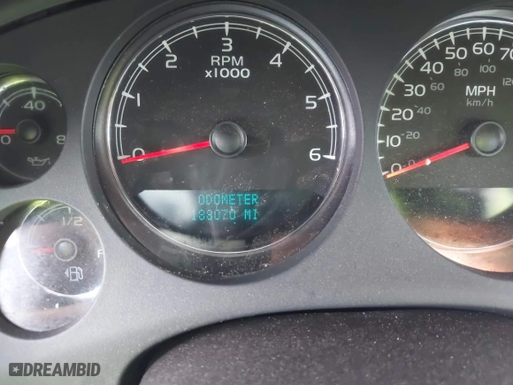 2008 Chevrolet Suburban LTZ with VIN 1GNFC16018R205694, listed as a IAAI auction lot 40937775 with 188,070 mi miles. Bid and sale history available at carsss.com. Image 7.