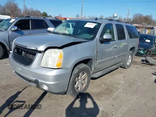 2011 GMC Yukon XL SLT z VIN 1GKS1KE05BR386637, wystawiony jako IAAI lot #41648997 z przebiegiem 162 262 mil mil oraz . Historia ofert i sprzedaży dostępna na DreamBid. Obrazek 17.