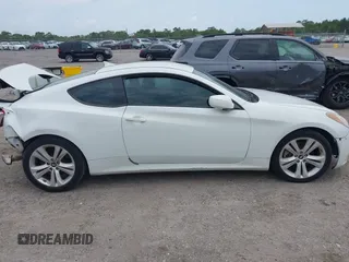 2012 Hyundai Genesis Coupe Premium z VIN KMHHT6KD0CU068949, wystawiony jako IAAI lot #42227303 z przebiegiem 123 695 mil mil oraz . Historia ofert i sprzedaży dostępna na DreamBid. Obrazek 13.