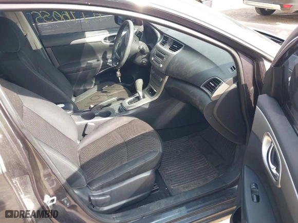 2014 Nissan Sentra SV with VIN 3N1AB7AP6EL697528, listed as a IAAI auction lot 41946055 with 143,064 mi miles. Bid and sale history available at carsss.com. Image 5.