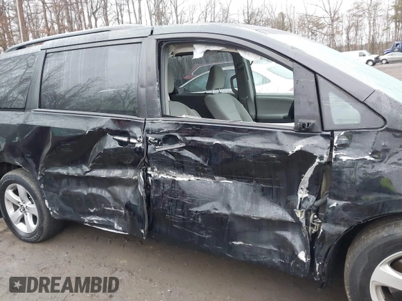 2019 Toyota Sienna LE Auto Access Seat with VIN 5TDKZ3DC6KS988342, listed as a IAAI auction lot 41456926 with 91,799 mi miles and . Bid and sale history available at DreamBid. Image 6.