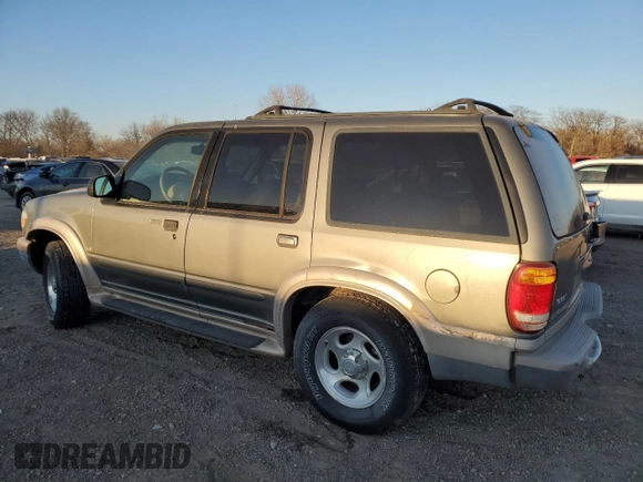 2001 Ford Explorer Eddie Bauer with VIN 1FMZU84P01UB51671, listed as a Copart auction lot 82465744 with 127,592 mi miles and Clean title. Bid and sale history available at DreamBid. Image 2.