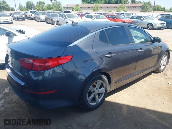 2015 Kia Optima LX z VIN KNAGM4A72F5621710, wystawiony jako IAAI lot #42171130 z przebiegiem 131 924 mil mil oraz . Historia ofert i sprzedaży dostępna na DreamBid. Obrazek 4.