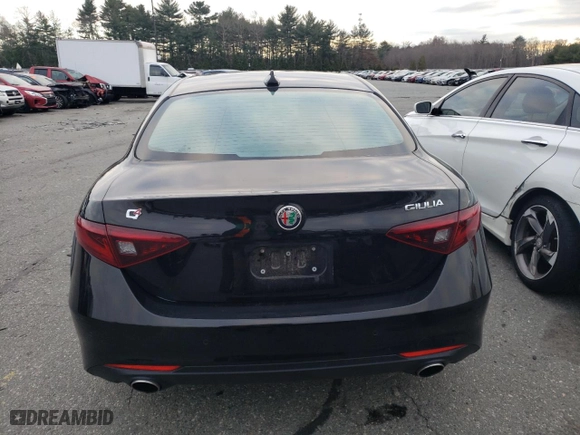 2021 Alfa Romeo Giulia with VIN ZARFANANXM7648303, listed as a Copart auction lot 82072763 with 18,179 mi miles. Bid and sale history available at carsss.com. Image 6.