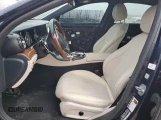 2017 Mercedes-Benz E 300 Luxury z VIN WDDZF4JB1HA289107, wystawiony jako Copart lot #53529655 z przebiegiem 63 217 mil mil oraz Szkoda całkowita • Salvage title. Historia ofert i sprzedaży dostępna na DreamBid. Obrazek 7.