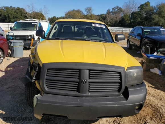 2006 Dodge Dakota SLT with VIN 1D7HW48N36S569663, listed as a Copart auction lot 88734245 with 211,051 mi miles and Salvage Title. Bid and sale history available at carsss.com. Image 5.