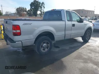 2005 Ford F-150 XL с VIN 1FTRF122X5NB96596, выставлен на аукционе IAAI как лот 41567669 с пробегом Не указан миль и . История ставок и продаж доступна на DreamBid. Изображение 4.