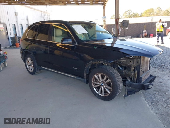2014 BMW X5 sDrive35i z VIN 5UXKR2C52E0H33225, wystawiony jako IAAI lot #41698549 z przebiegiem 110 847 mil mil oraz . Historia ofert i sprzedaży dostępna na DreamBid. Obrazek 1.