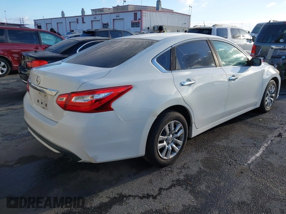 2017 Nissan Altima SR with VIN 1N4AL3AP9HN352099, listed as a IAAI auction lot 41734978 with 168,634 mi miles and . Bid and sale history available at DreamBid. Image 4.