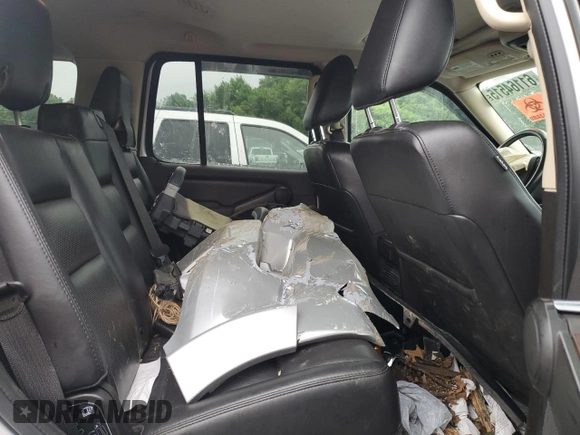 2010 Ford Explorer Limited с VIN 1FMEU7FE8AUA82863, выставлен на аукционе Copart как лот 61164515 с пробегом 141 714 миль миль и Списание • Salvage title. История ставок и продаж доступна на DreamBid. Изображение 11.