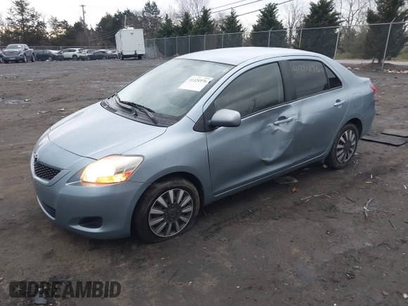 2009 Toyota Yaris z VIN JTDBT903591332683, wystawiony jako IAAI lot #41224976 z przebiegiem 113 305 mil mil oraz . Historia ofert i sprzedaży dostępna na DreamBid. Obrazek 17.