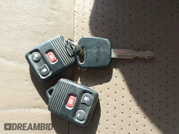 1998 Ford Explorer XL с VIN 1FMZU34E0WZA63165, выставлен на аукционе IAAI как лот 42062724 с пробегом 140 575 миль миль и . История ставок и продаж доступна на DreamBid. Изображение 11.