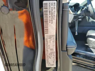 2023 Jeep Grand Cherokee Overland z VIN 1C4RJHDG4PC516719, wystawiony jako Copart lot #73334034 z przebiegiem 6 306 mil mil oraz Szkoda całkowita • Salvage title. Historia ofert i sprzedaży dostępna na DreamBid. Obrazek 14.