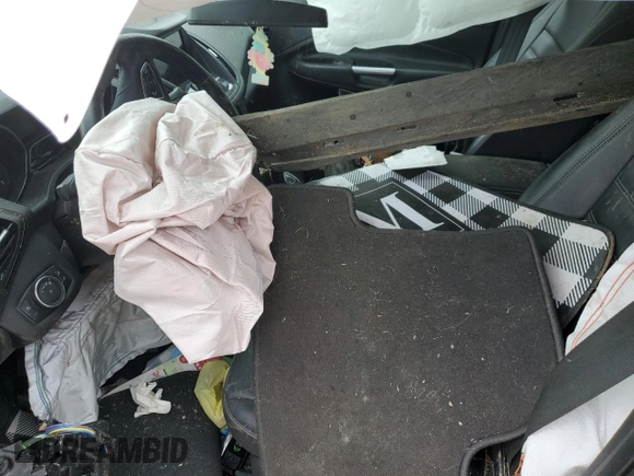 2019 Ford Escape Titanium с VIN 1FMCU9J92KUA82033, выставлен на аукционе Copart как лот 56686235 с пробегом Не указан миль и Списание • Salvage title. История ставок и продаж доступна на DreamBid. Изображение 7.