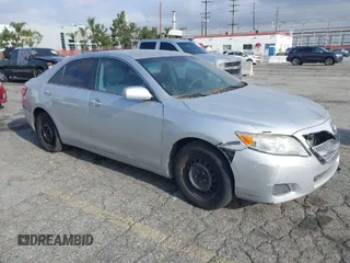 2011 Toyota Camry LE with VIN 4T1BF3EK3BU764290, listed as a IAAI auction lot 41929218 with 189,312 mi miles. Bid and sale history available at carsss.com. Image 1.